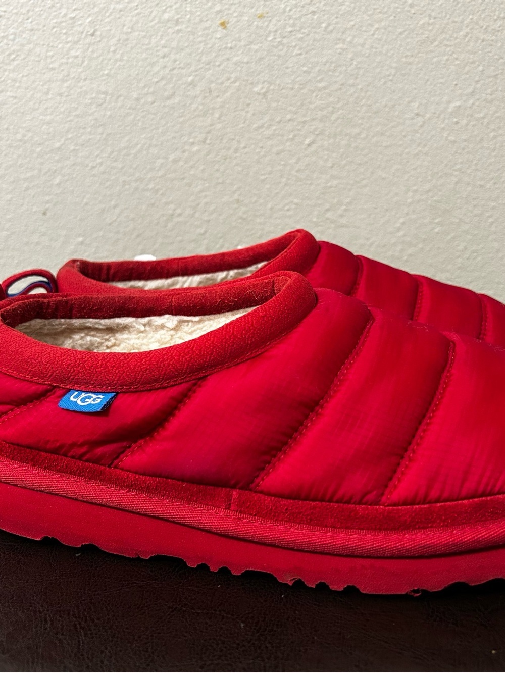 UGG Tasman LTA Red Slip On Outdoor Lined Puffer Slippers 1131810K women Size 6 - Picture 3 of 8